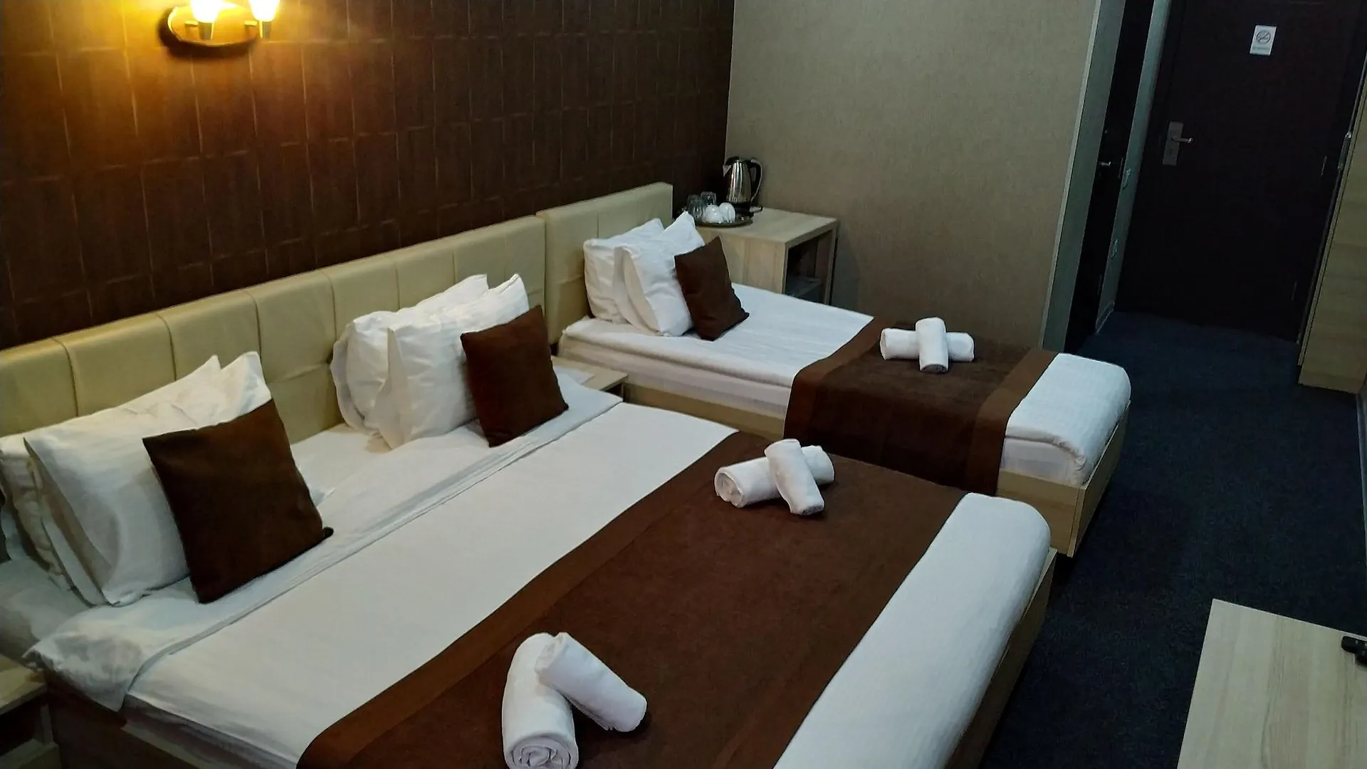 Hotel Voyager ティビリシ