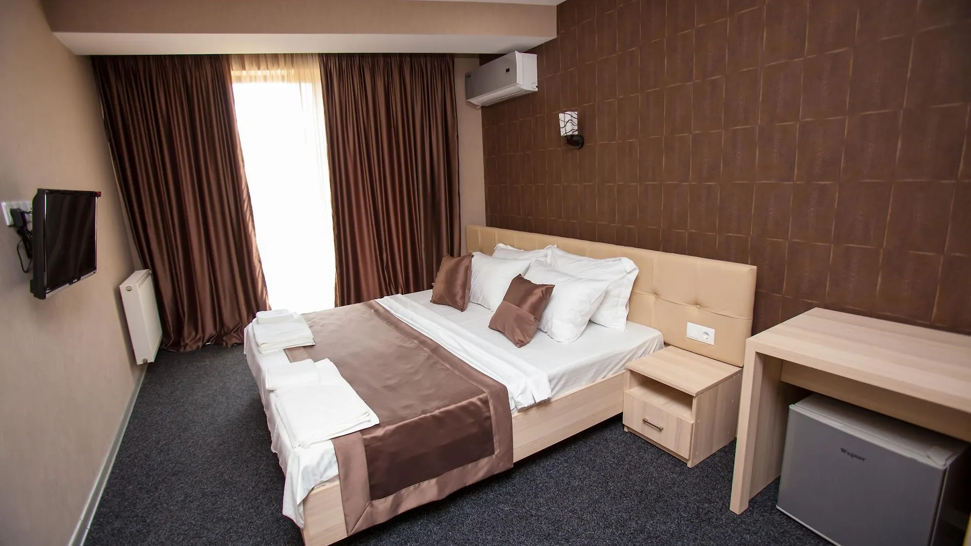 Hotel Voyager ティビリシ グルジア
