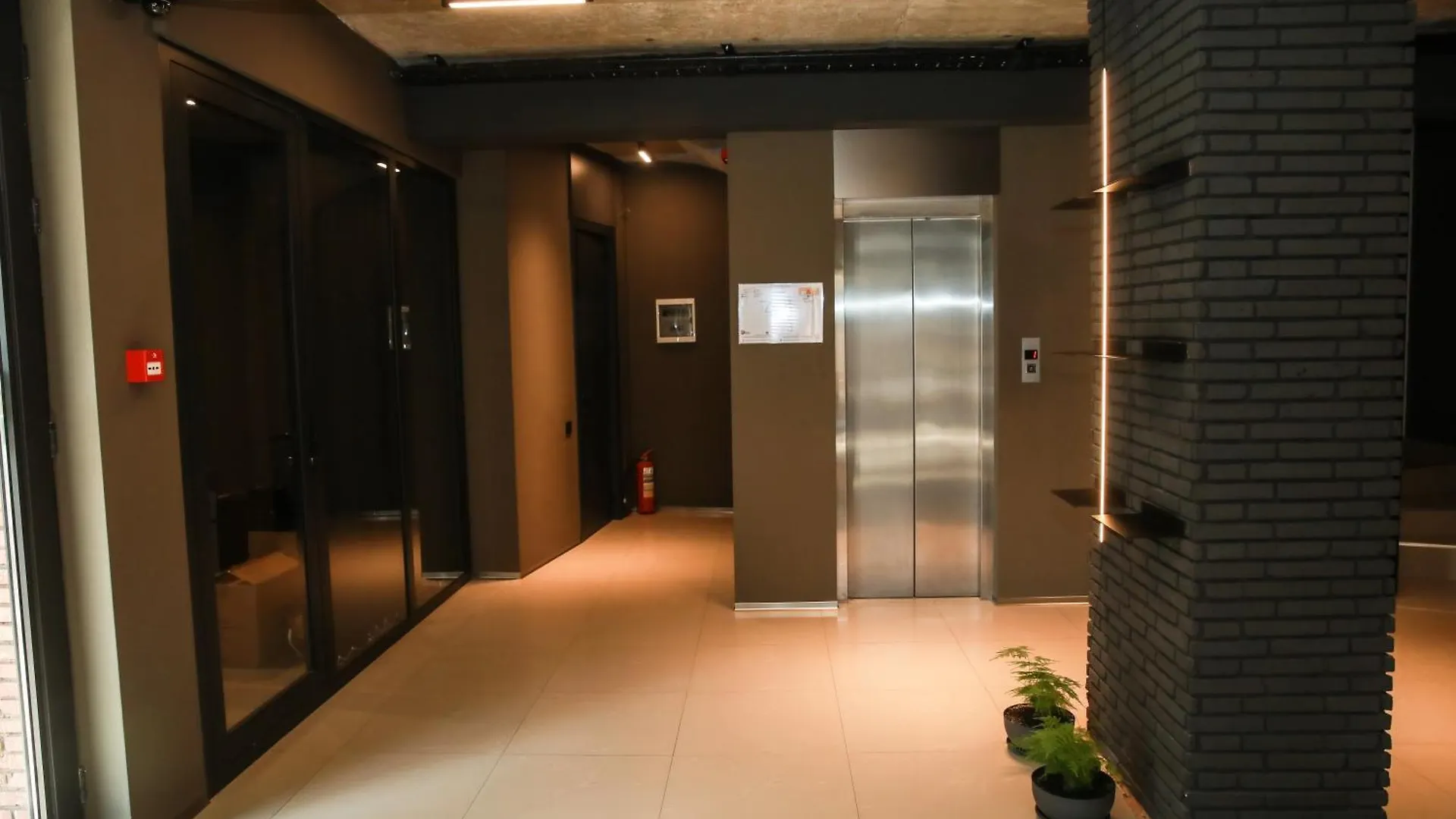 Hotel Voyager ティビリシ